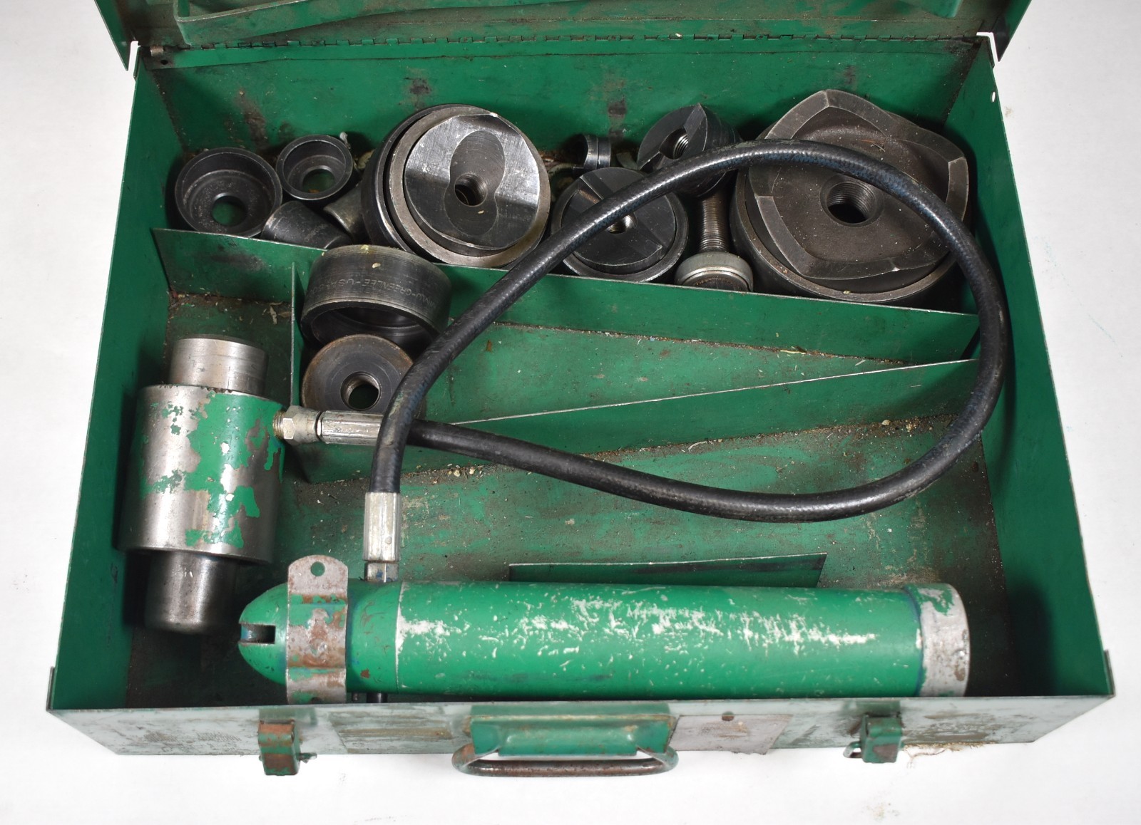 Greenlee 7310 SB Punch Set w/ Hydraulic Hand Pump 757 w/ Case