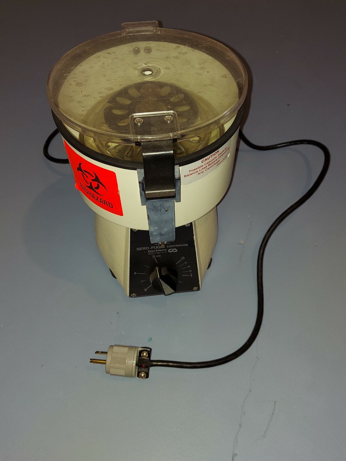 BECTON DICKINSON CLAY ADAMS SERO-FUGE CENTRIFUGE W/12 SLOT ROTOR *TESTED*