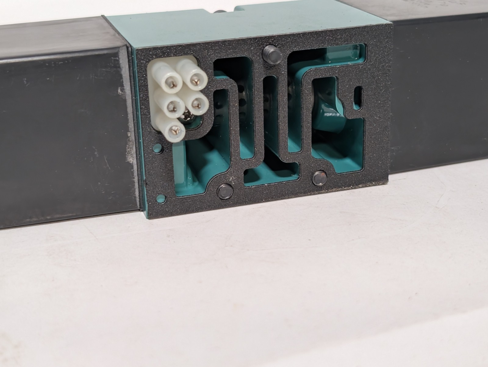 Numatics 92226U-DC Pneumatic Solenoid Air Valve, 24VDC, 0.4A, 150PSIG, USA Made