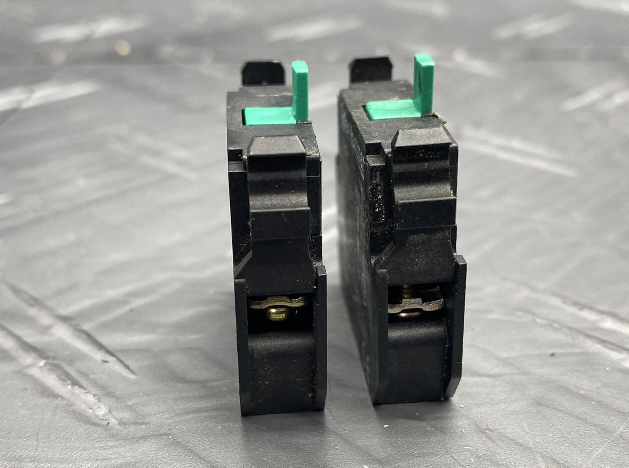 Cutler Hammer E22B2 Eaton Contact Block Ser. A1 600VAC E22 Series (Lot of 2)