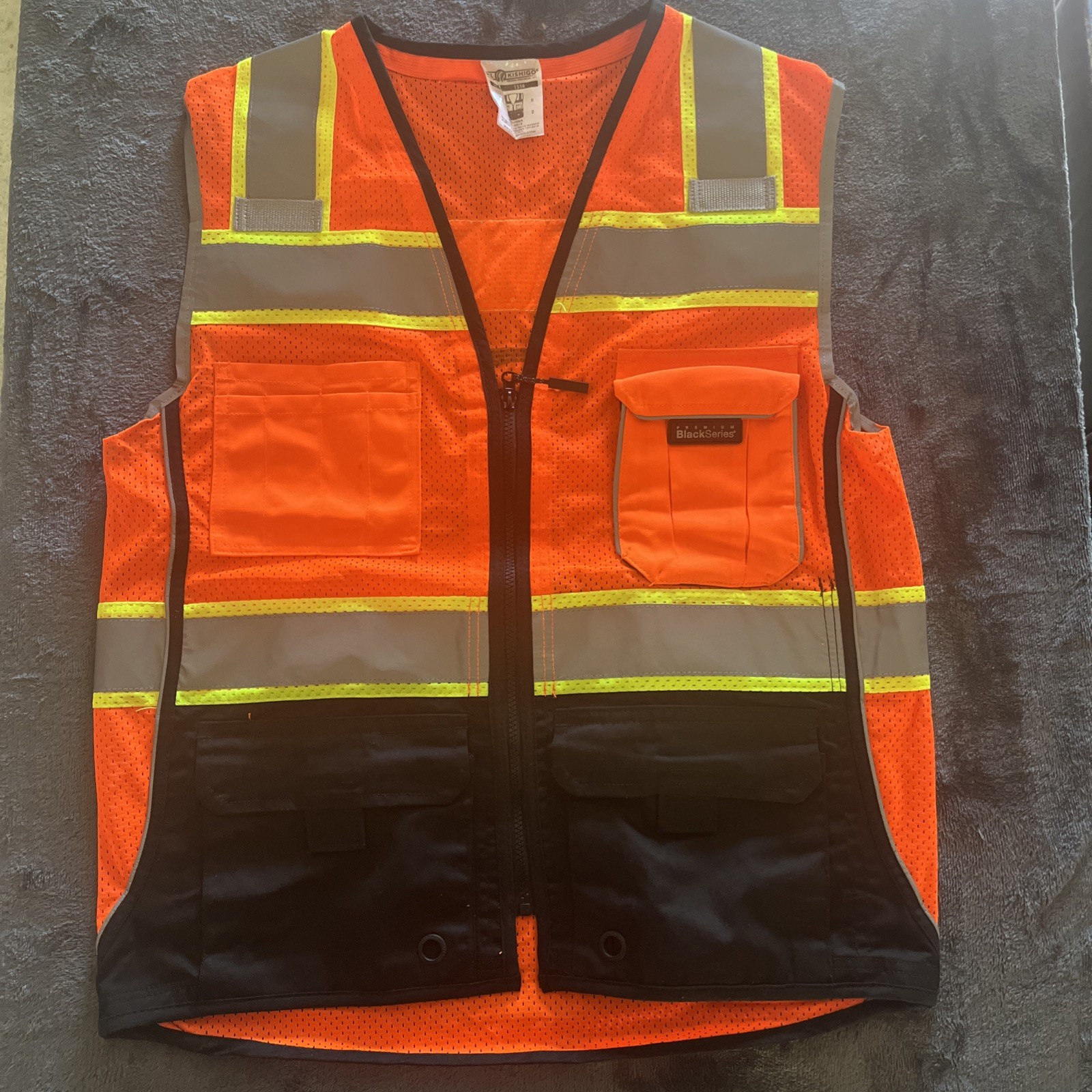 Kishigo Premium Black Series Men’s Surveyors Vest M 1516, Class 2 Hi-Vis, Medium