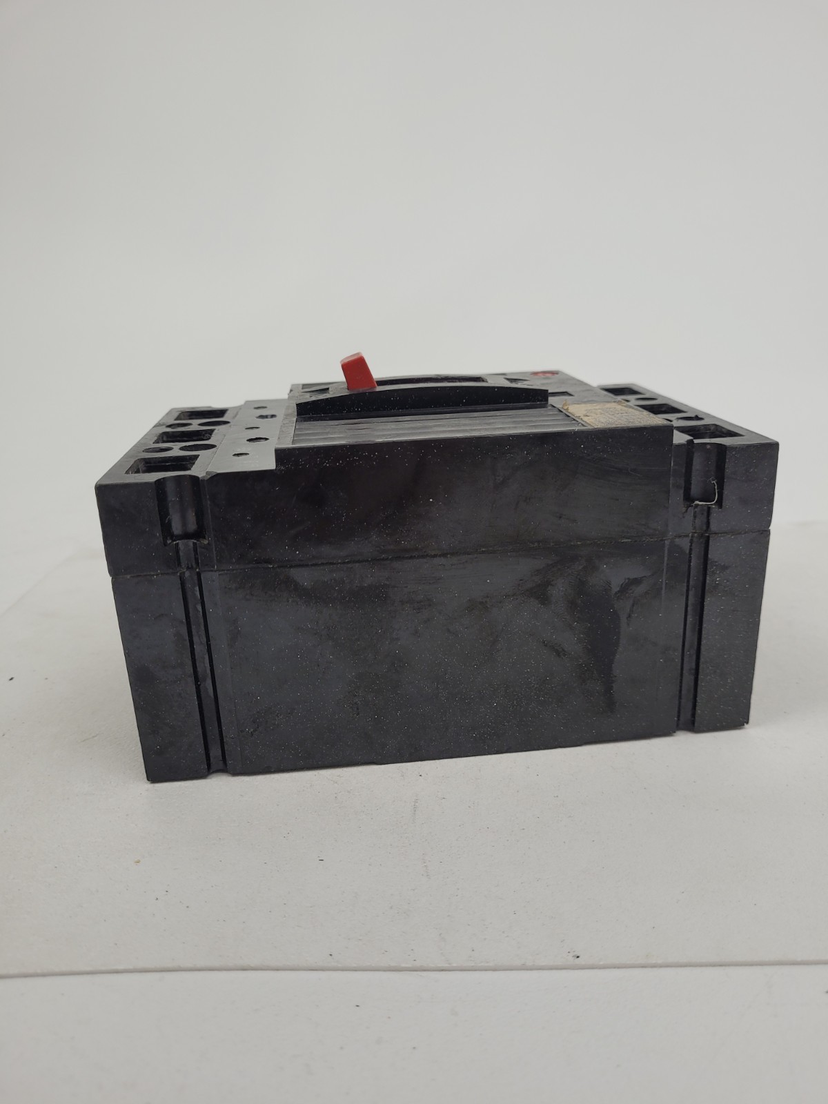 THED136030 General Electric 30 Amp 600VAC Circuit Breaker – Next Day Option