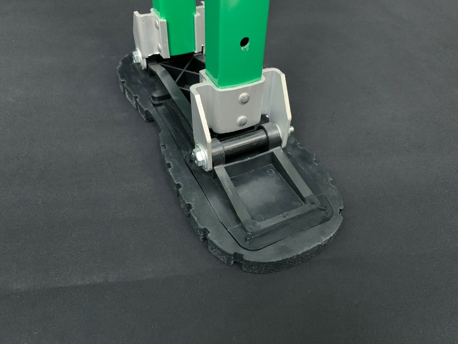 USG Sheetrock Magnesium, Lightweight Professional Drywall Stilts 24-40”