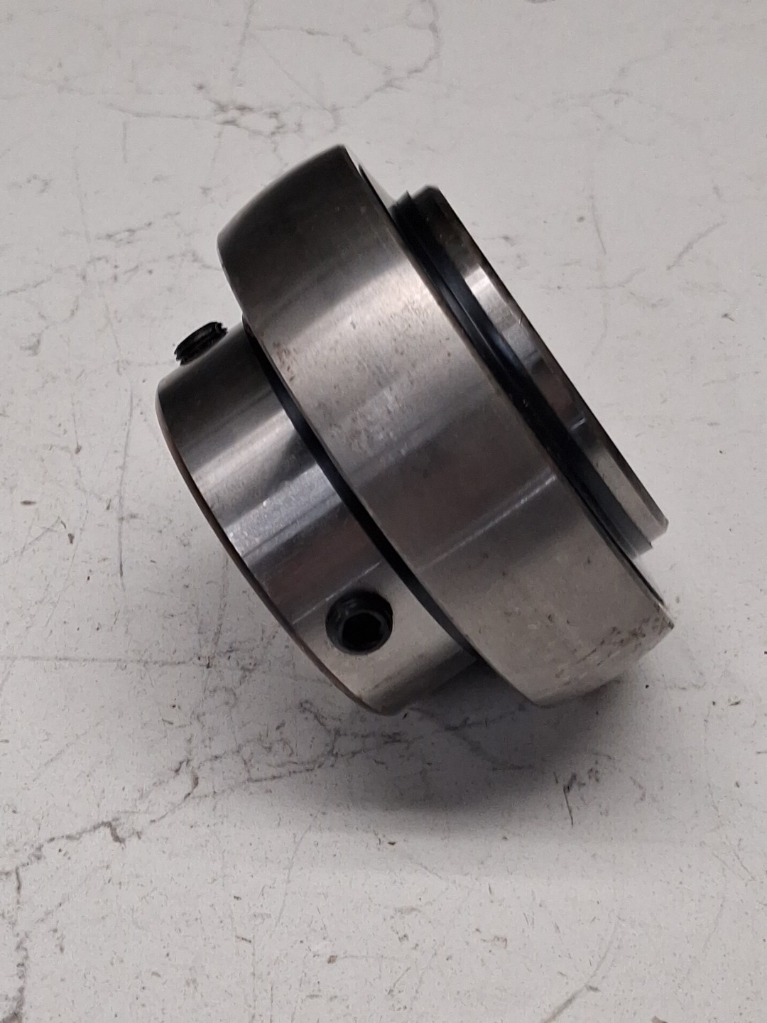 UC210-31 Insert Bearing w/ Set-Screw Locking [1-15/16” Bore x 3.543″ OD]
