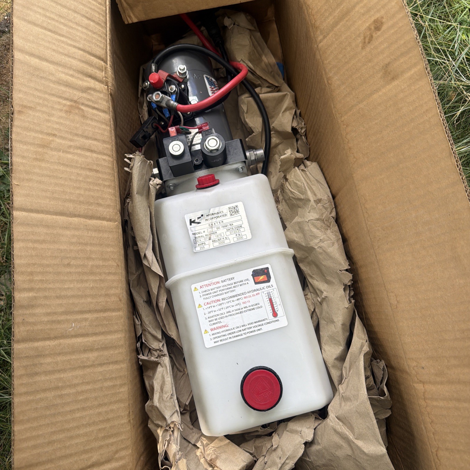 Double Acting Hydraulic Pump For Dump Trailers KTI – 12VDC – 6 Quart Reservoir