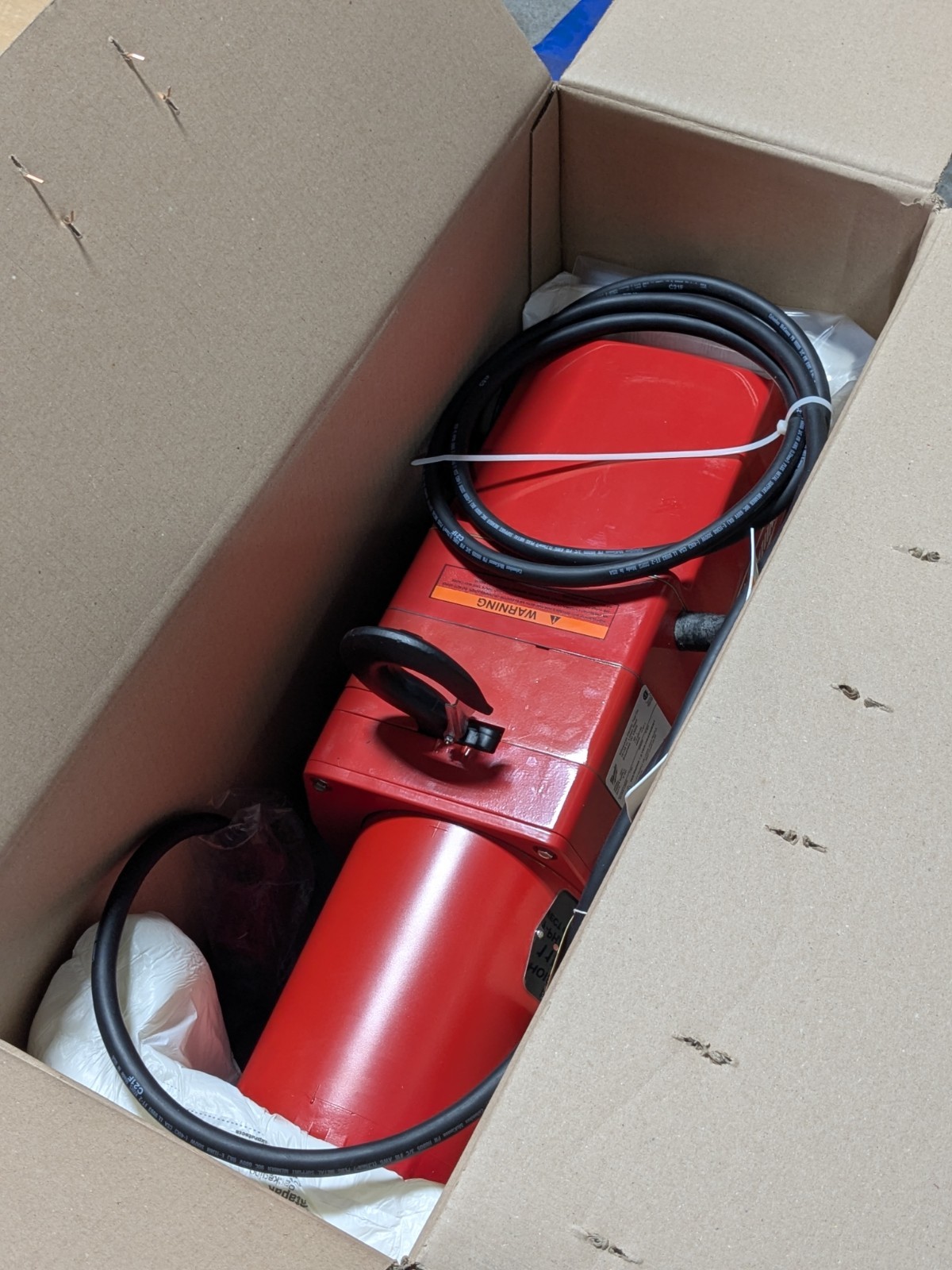 Milwaukee Electric Chain Hoist 1 Ton Capacity 15 Ft. Lift 1 HP 115/230v 9567