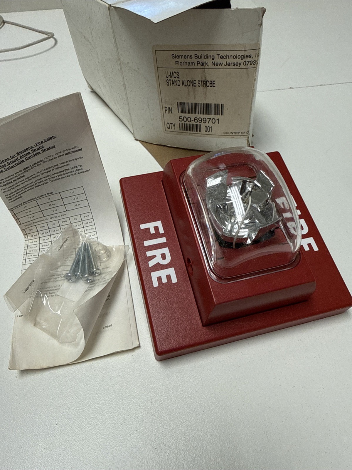 SIEMENS U-MCS STAND ALONE FIRE ALARM STROBE RED 500-699701