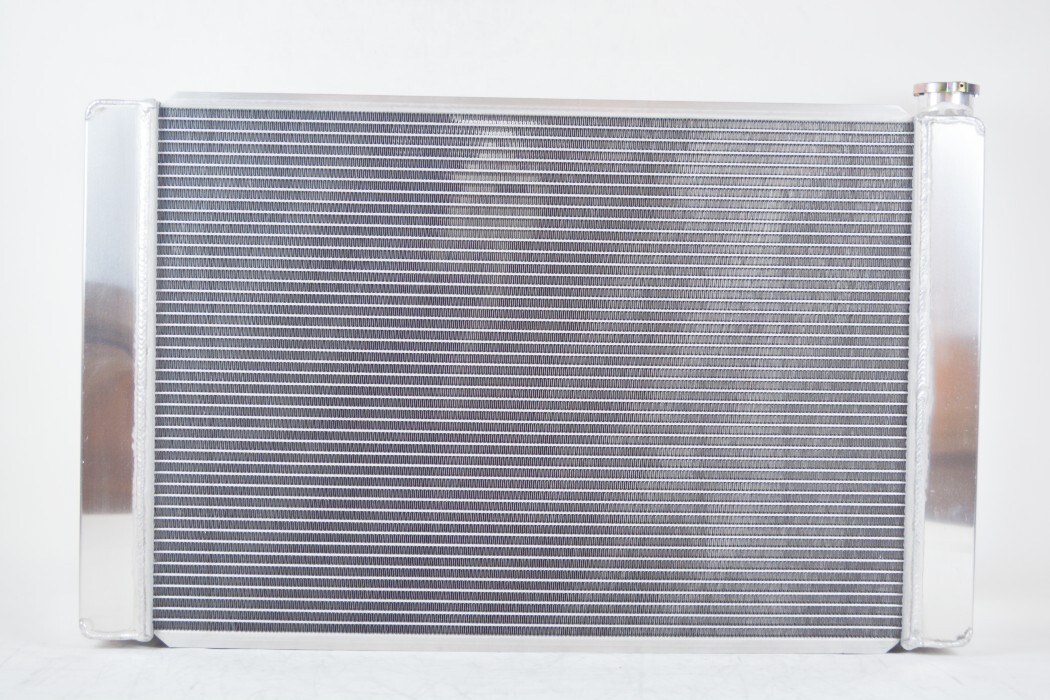 3-Rows Radiator Universal Double Pass Core Size: 26″(L)x18″(H)x2.25″(THK)