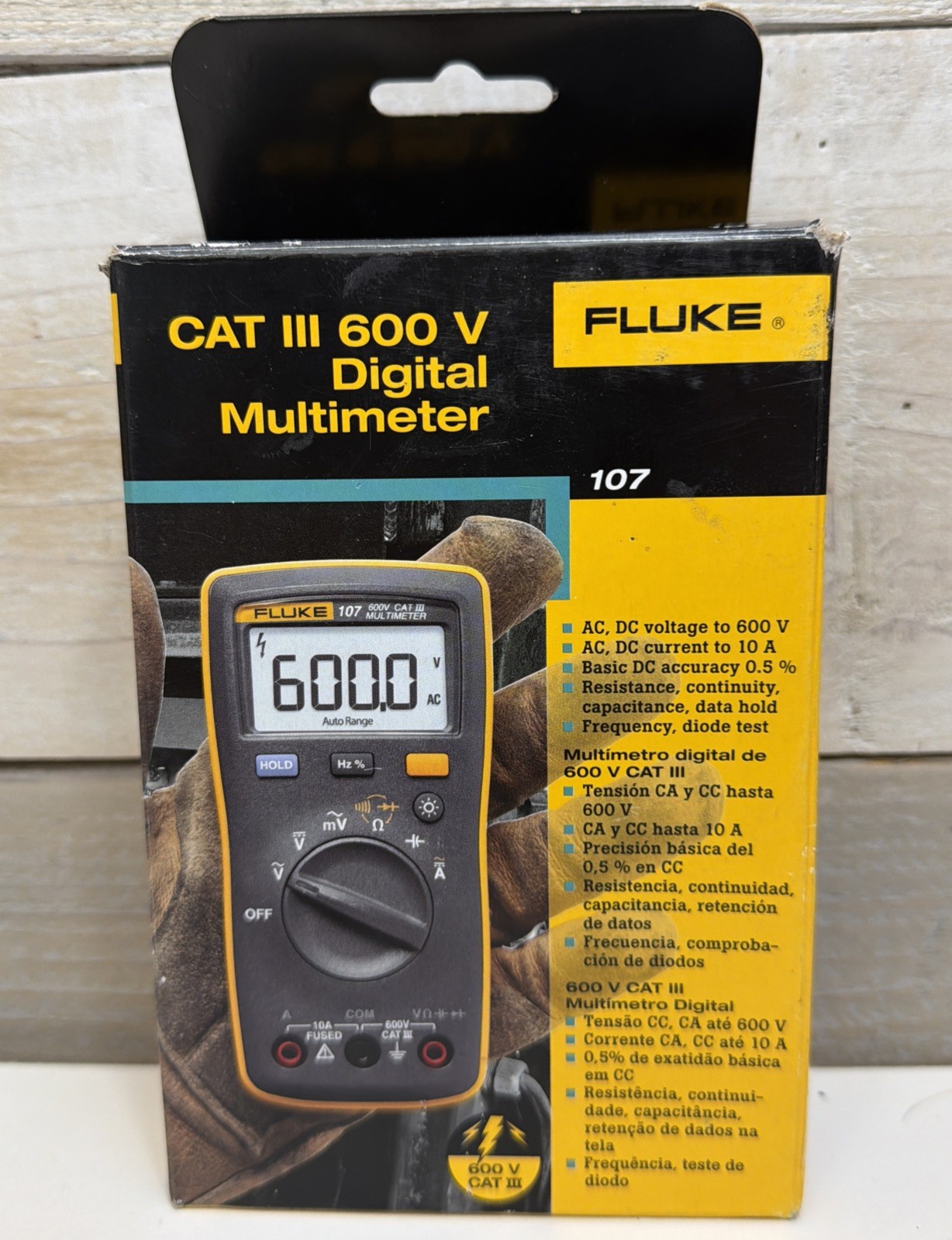 FLUKE 107 Handheld Digital Multimeter CAT III 600 V AC/DC Current NEW