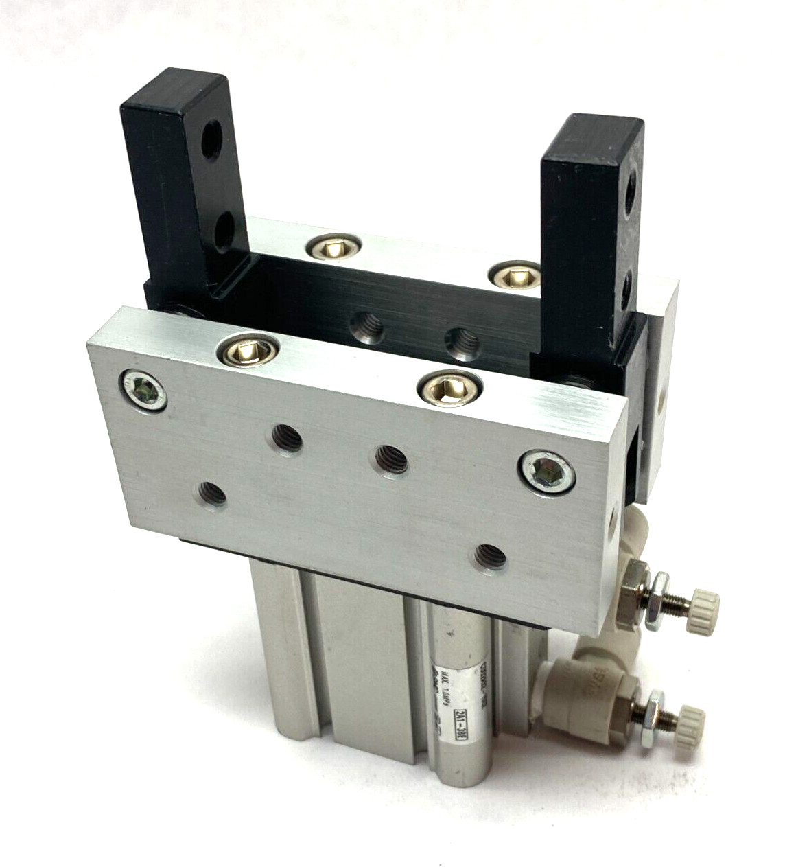 SMC MHT2-32DZ Pneumatic Toggle Gripper 2-Finger 32mm Bore 0.1~0.6MPa Press
