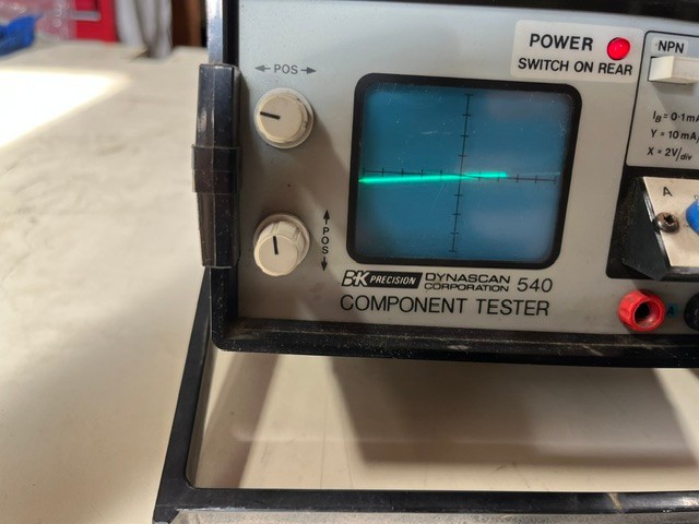 B&K Precision Model 540 Circuit Analyzer Component Tester – Tested/Working