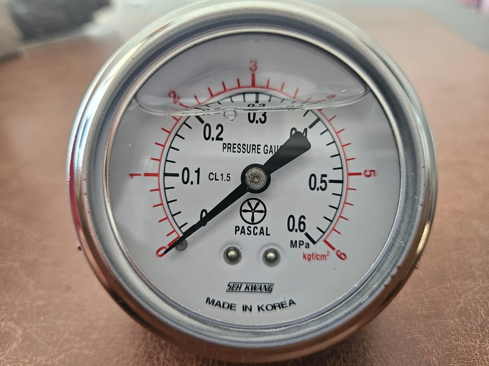 NEW SEH KWANG CL1.5 PRESSURE GAUGE RANGE 0.6MPa FREE FAST SHIPPING