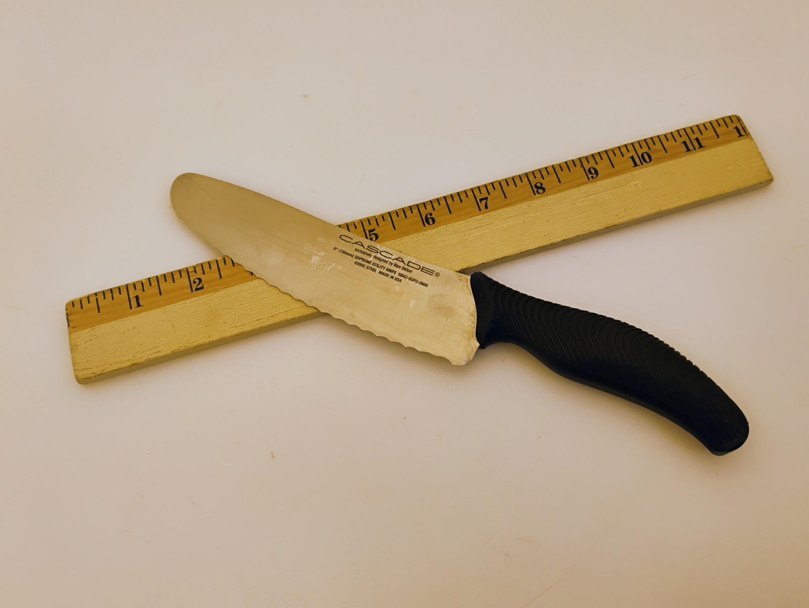Cascade USA Ken Onion Culinary Design 6″ Scalloped Edge Sandwich Utility Knife