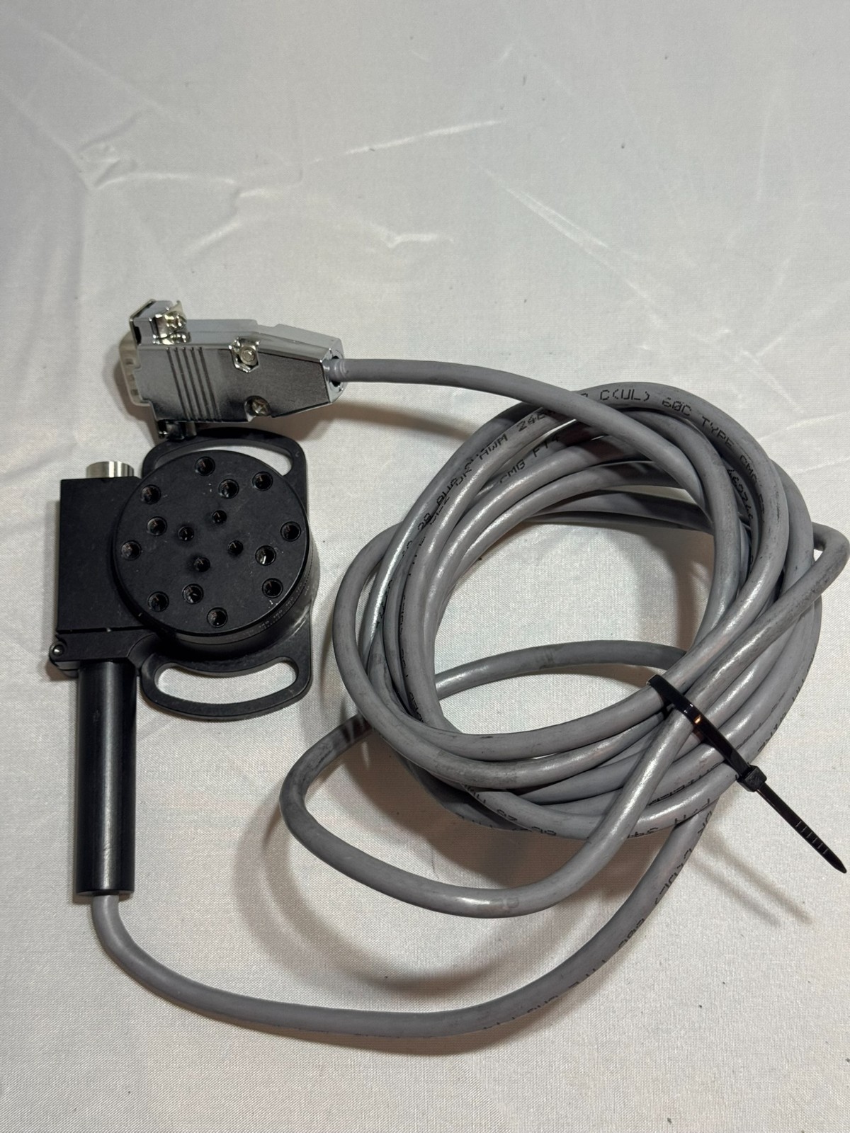 Thorlabs CR1/M-Z7 – Motorized Continuous Rotation Stage