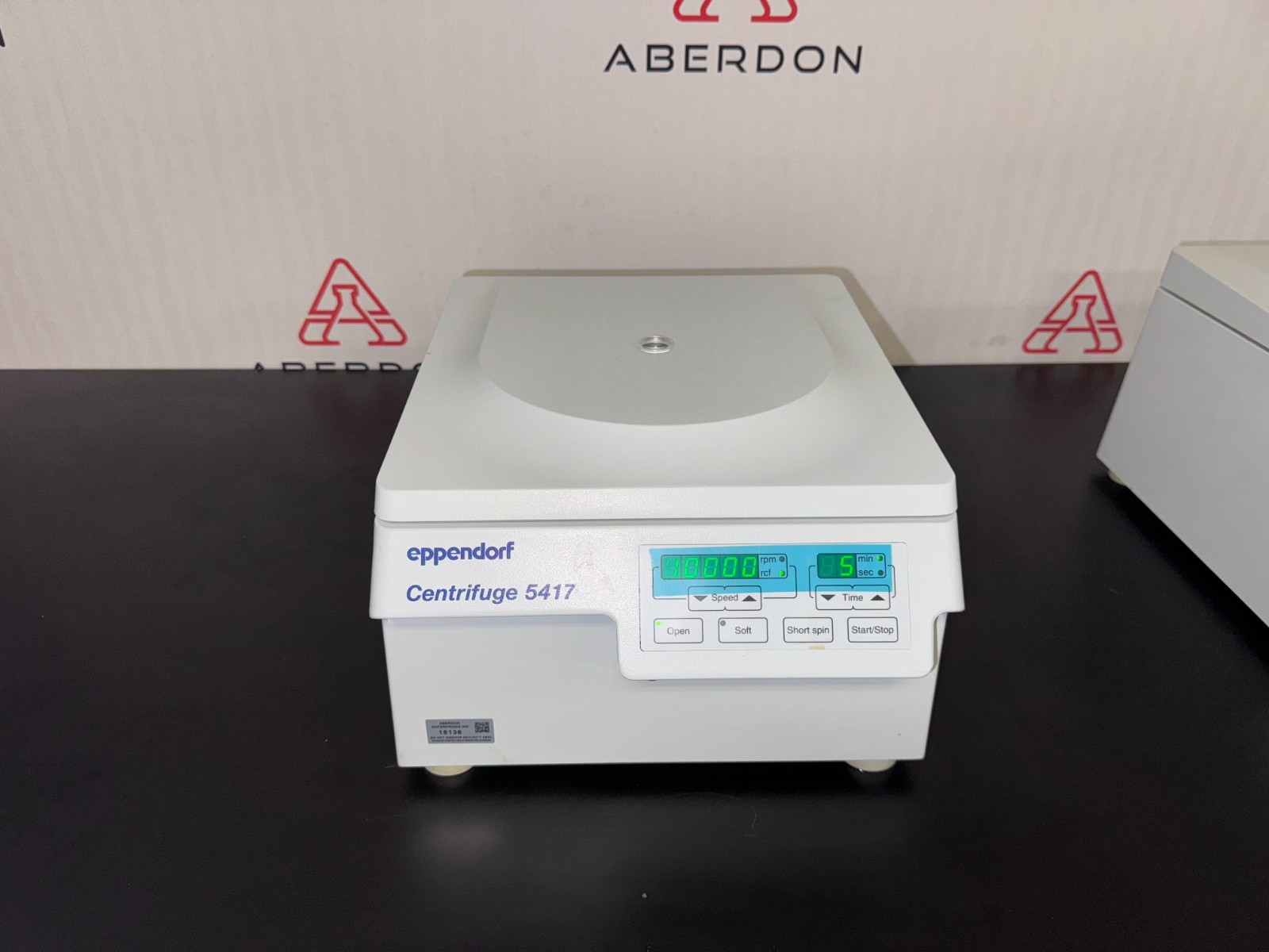 Eppendorf Centrifuge 5417 B High-Speed Centrifuge #18136
