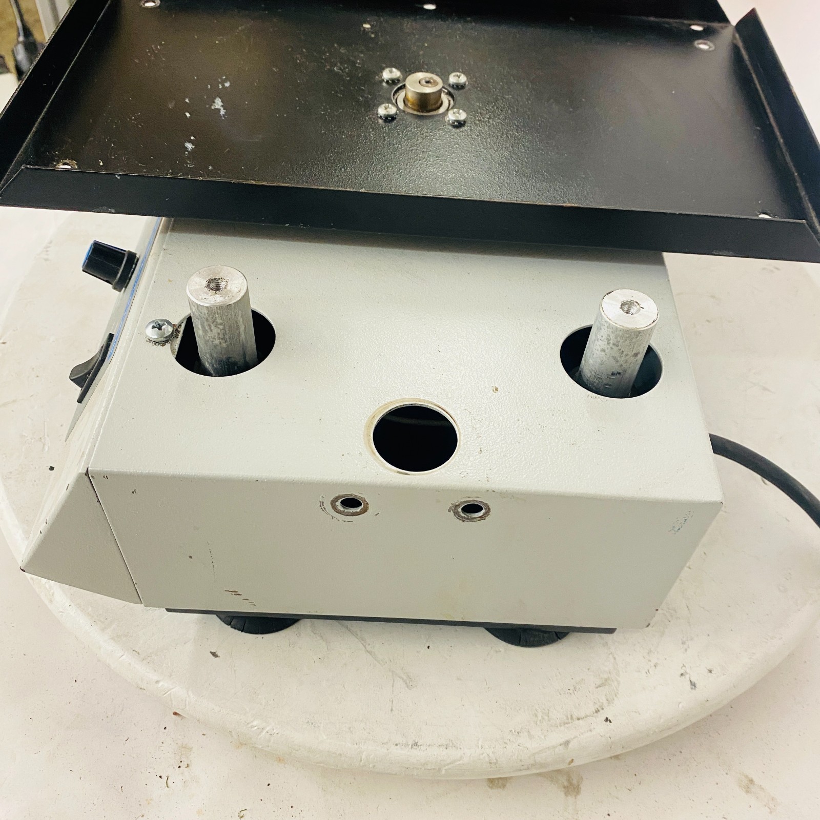 VWR Scientific Products 58816-115 Standard Multi-Tube Vortexer, Tested
