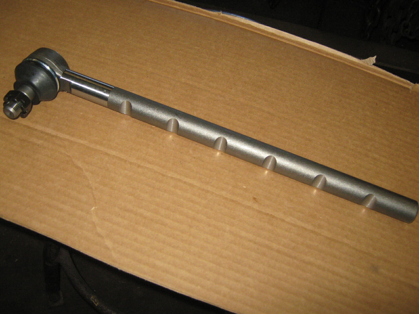 Farmall 806, 1066, and many other IH models outer Tie Rod End Free Shipping