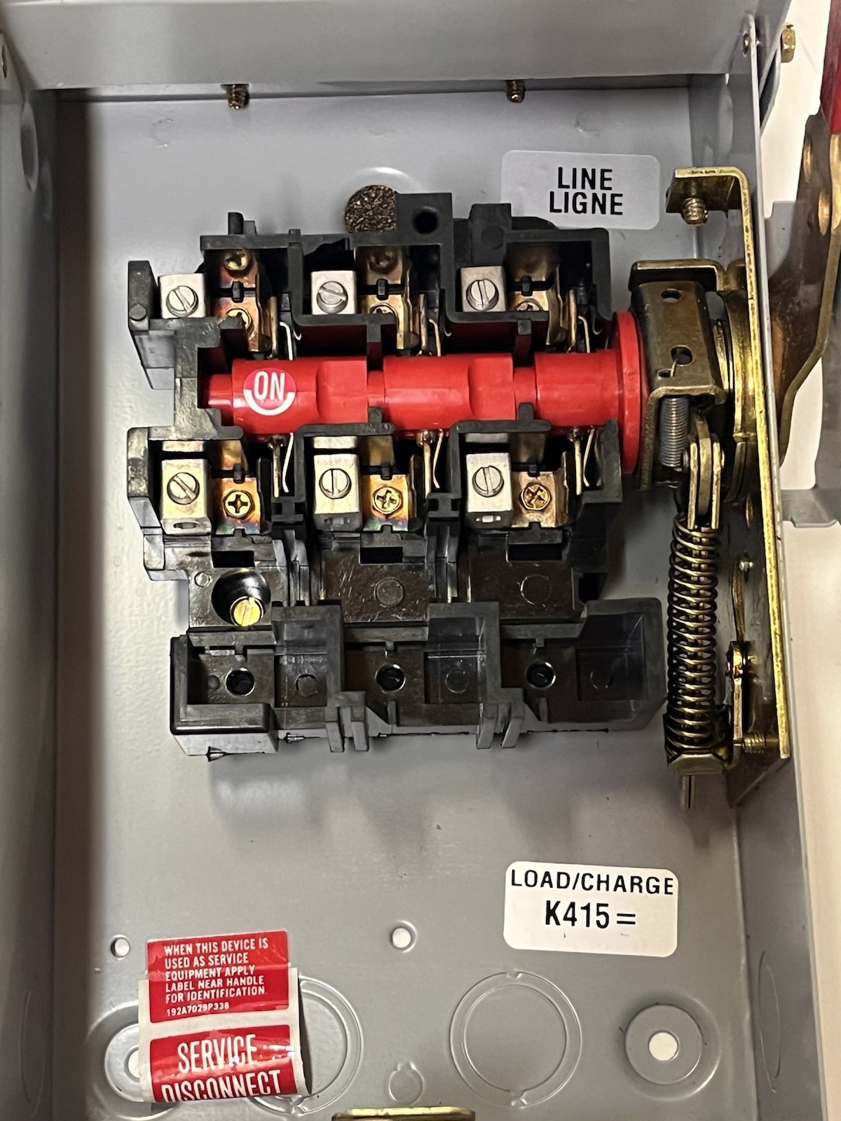 General Electric TGN3321R Non-Fusible Safety Switch 240VAC 30A 3P 3W NEMA 3R