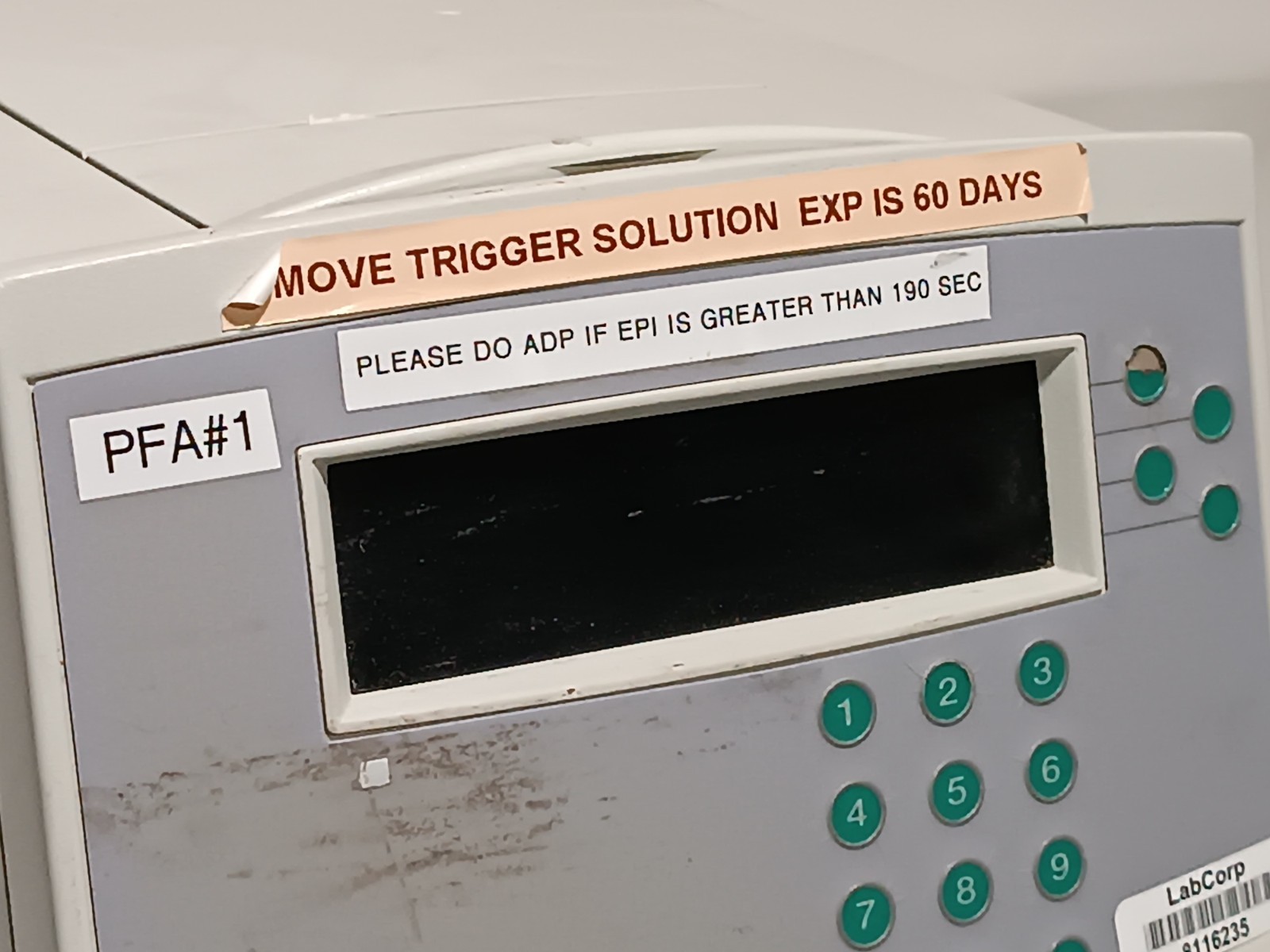 Siemens / Dade Behring PFA-100 platelet function analyzer lab device, made in US