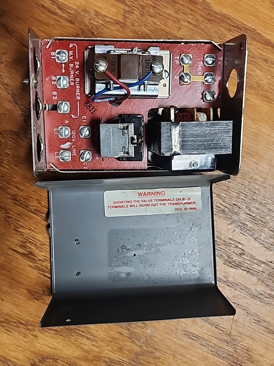 Honeywell L8148J1009 L8148J 1009 aquastat relay