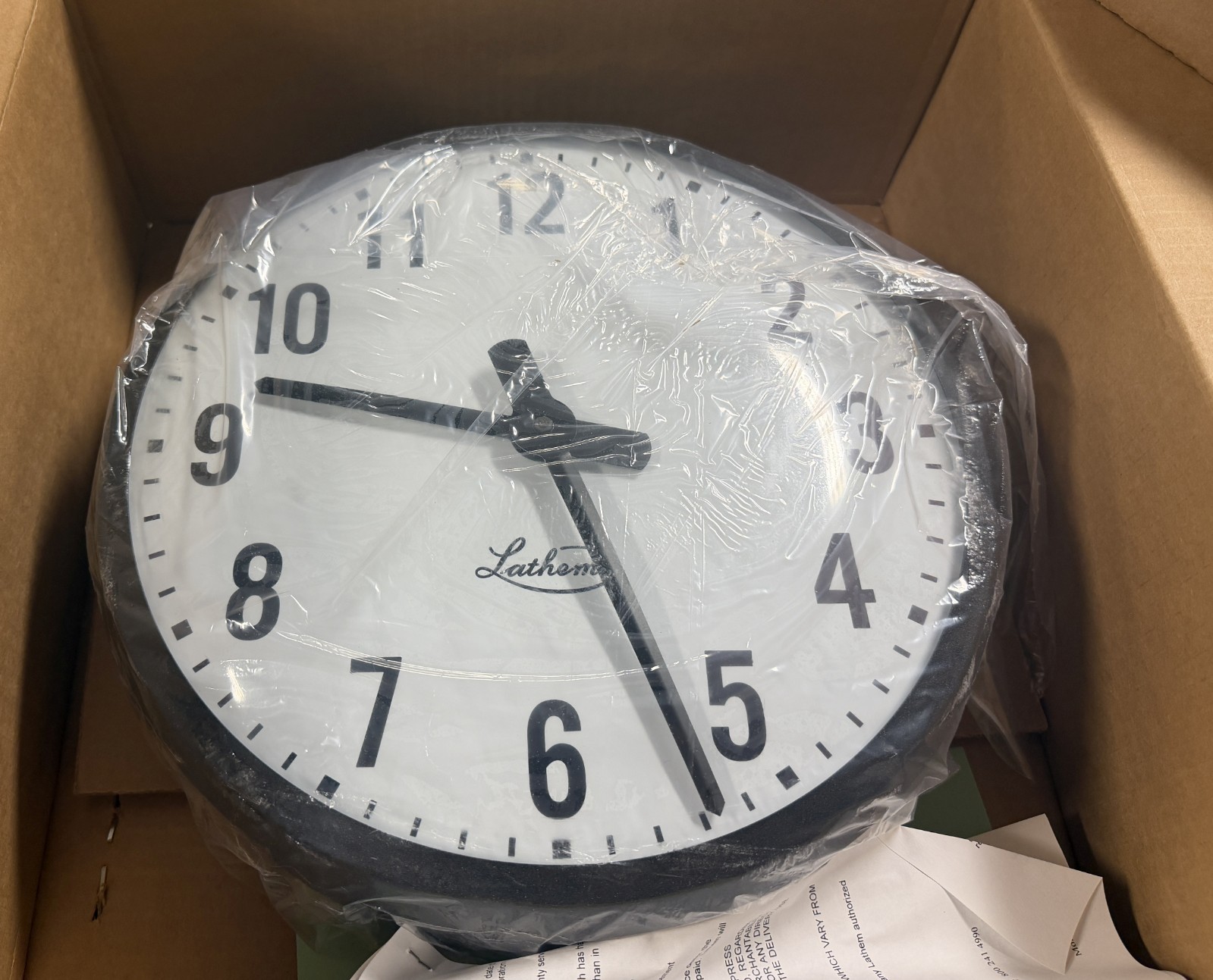 Lathem ISC12RSA Impulse, 2 Wire, Surface Mount, Hourly, 24-Volt Wall Clock