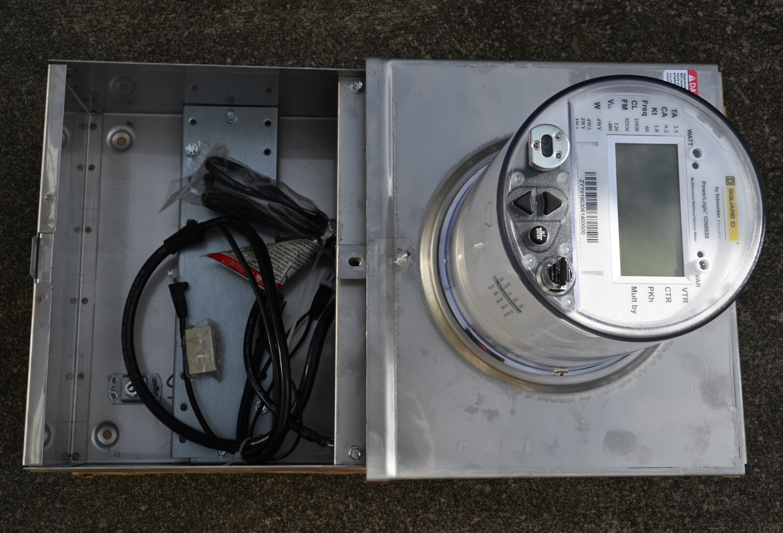 PowerLogic ION8650 128MB Multifunction Watthour Varhour Socket Meter NEW
