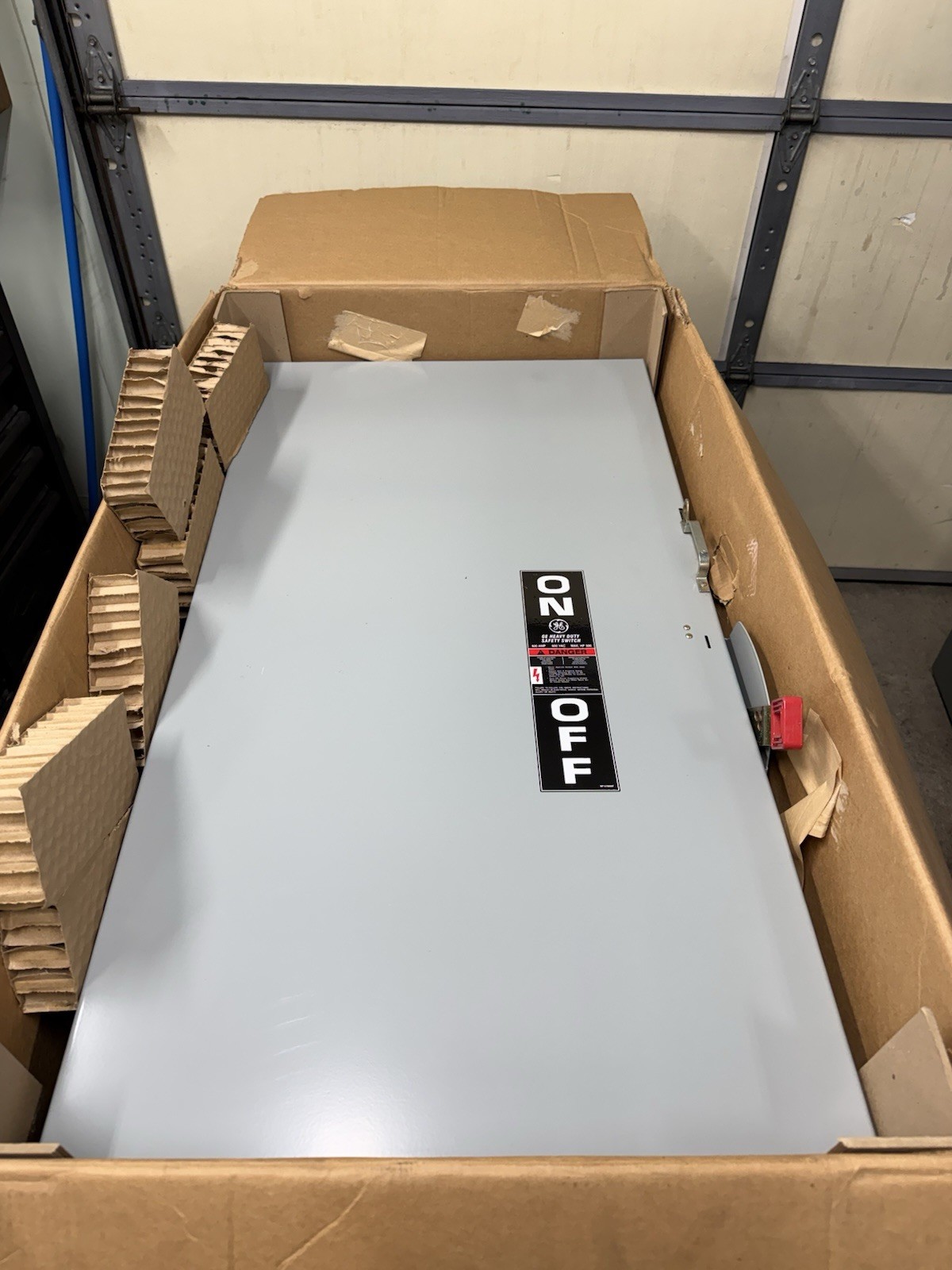 NEW GE THN3366 Non-fusible 600 AMP, Disconnect Safety Switch 3P, 600A, 600V, HD