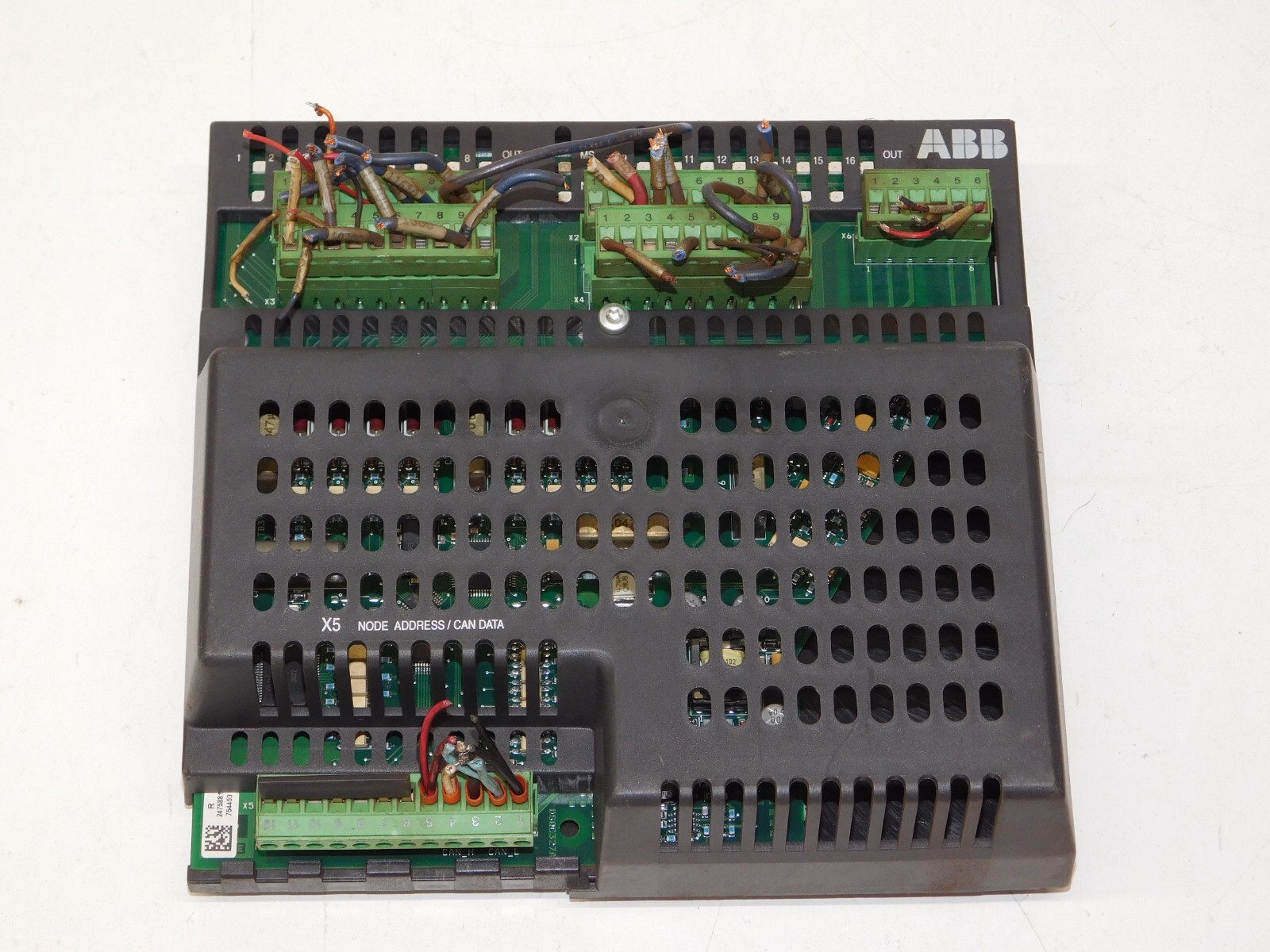 ABB DSQC327A 3HAC17971-1/05 X6 Analog Output Module Combination I/O Board Unit