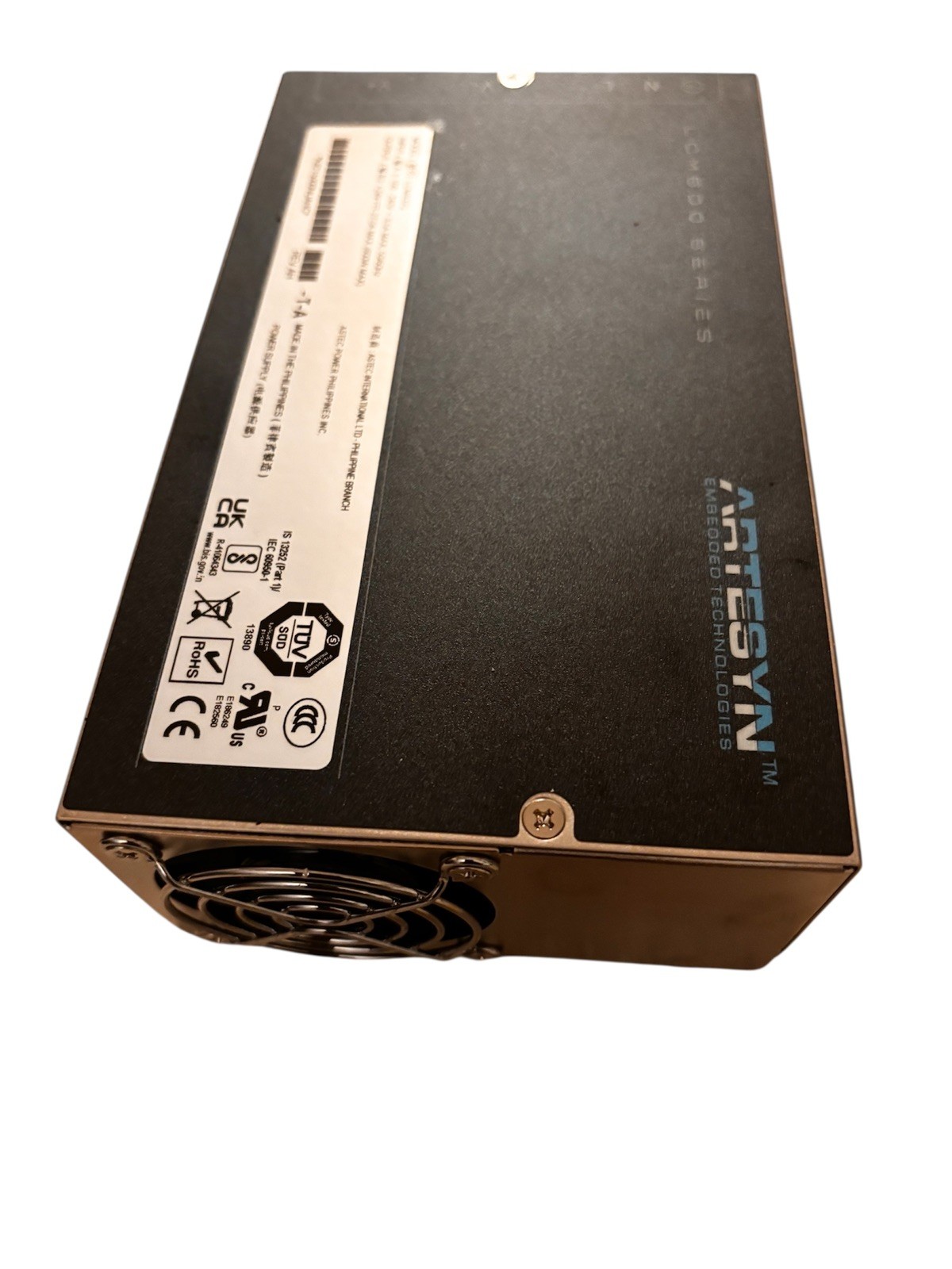 NEW Artesyn LCM600Q 24V 27A 600W Industrial Power Supply 100-240V AC LCM600