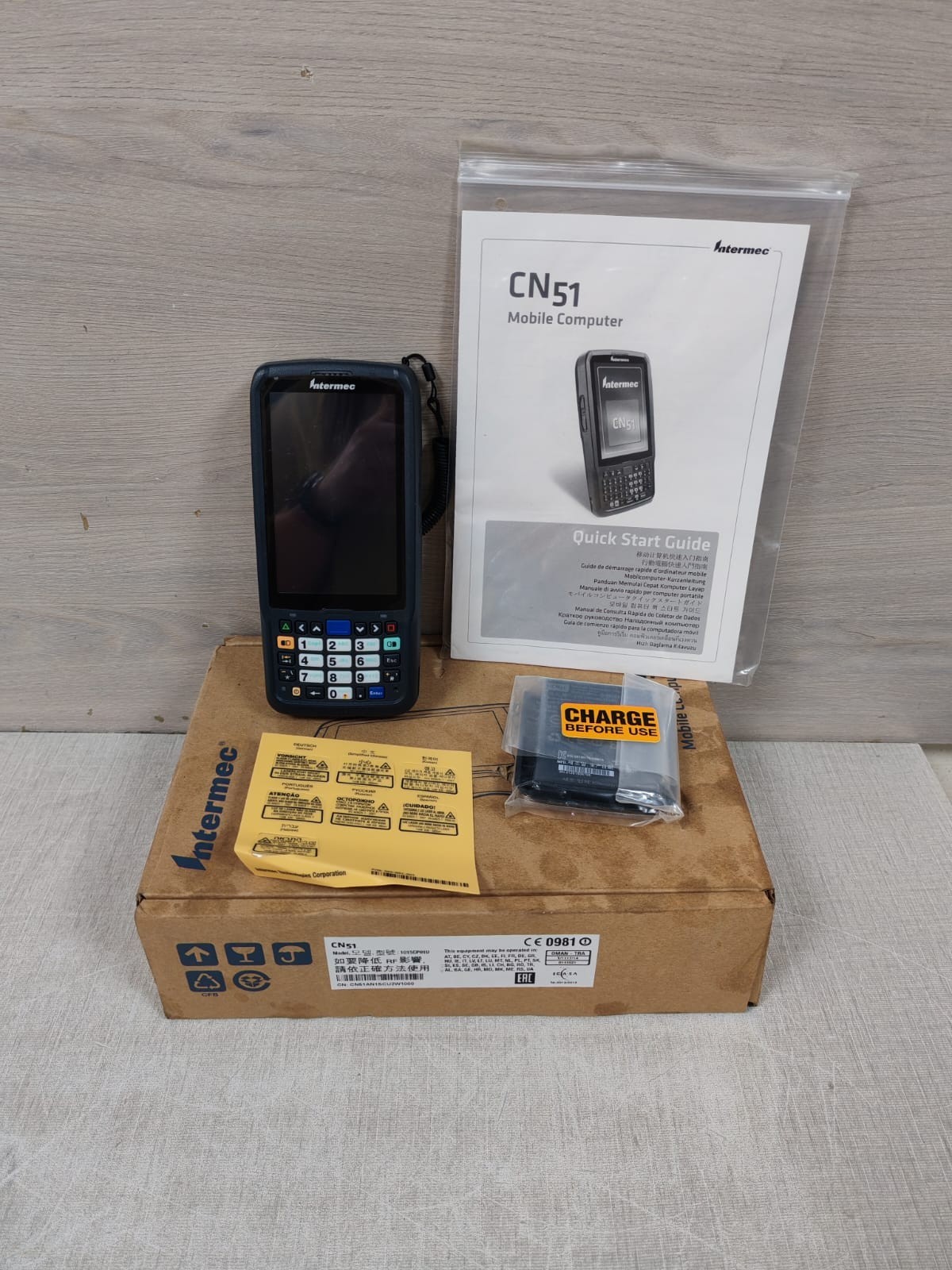 INTERMEC CN51 CN51AN1SCU2W1000 MOBILE COMPUTER- NEW W/ FILTHY BOX