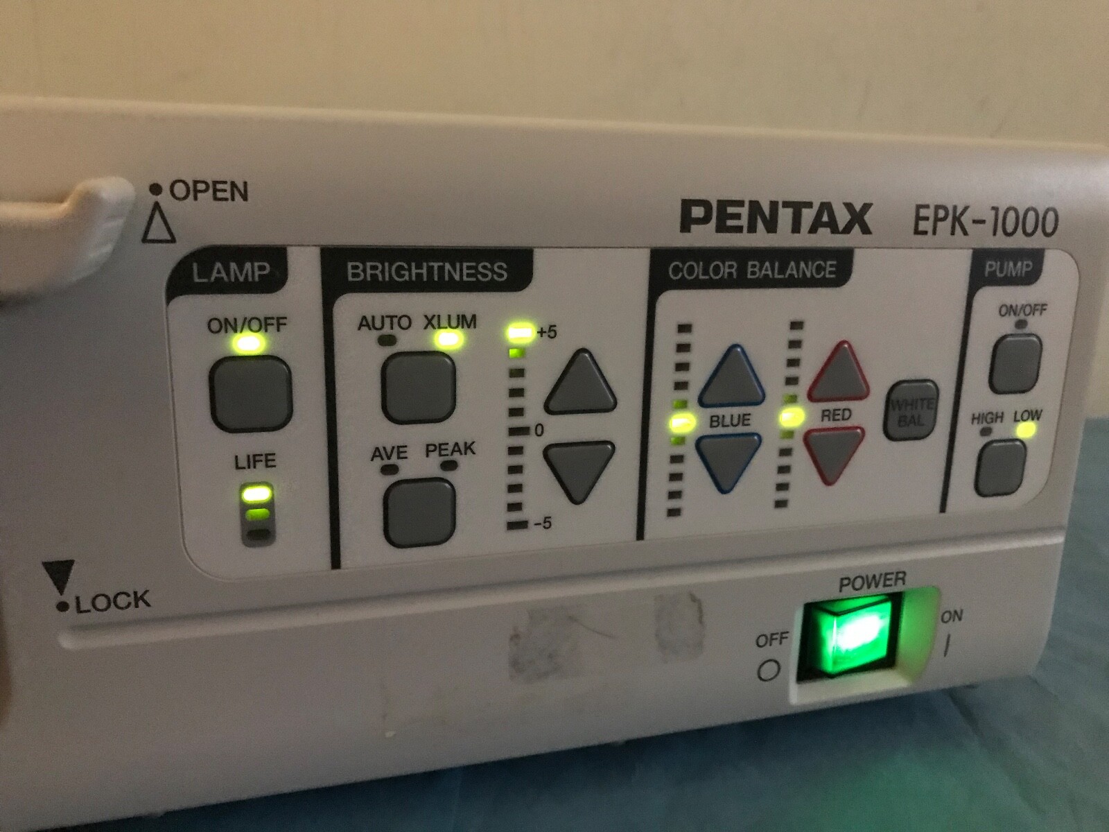 Pentax EPK-1000 Endoscope Video Processor and OS-A50 Keyboard