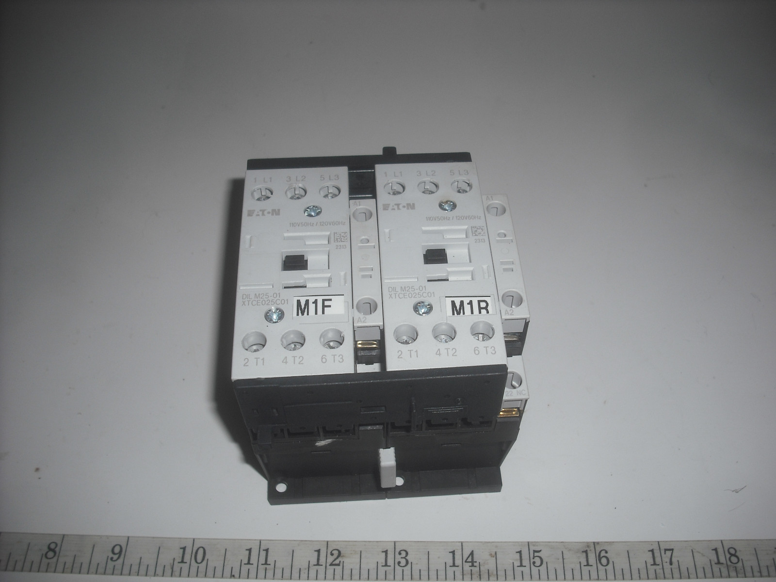 Bridged Eaton DIL M25-01,XTCE025C01, IEC Magnetic Contactor,