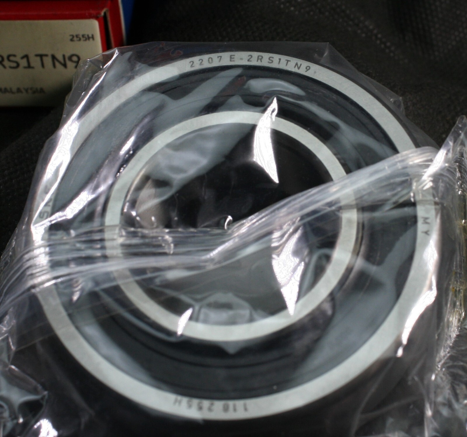 One (1) SKF 2207 E 2RS1TN9 Self Aligning Bearing 35 MM ID Malaysia NEW