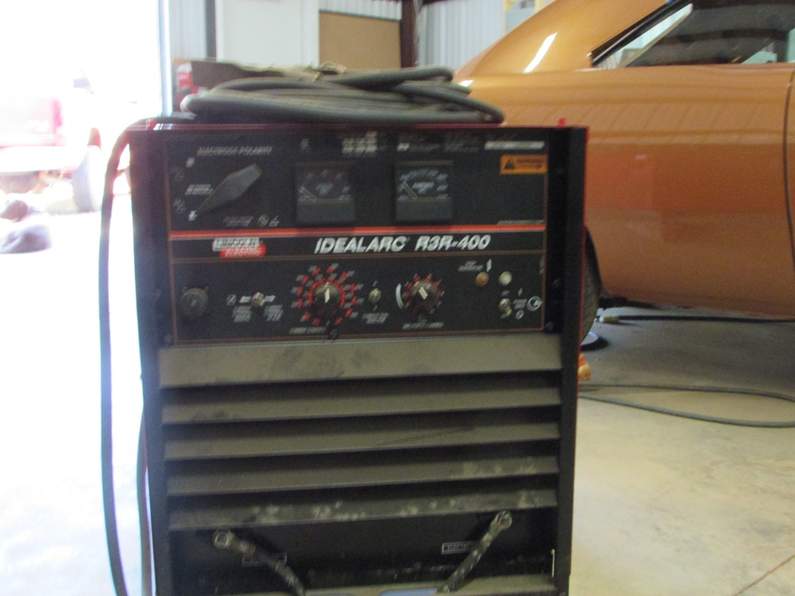 Lincoln Idealarc DC Arc STICK/TIG Welder Power Source 230/460v 3-PH, R3R- 400