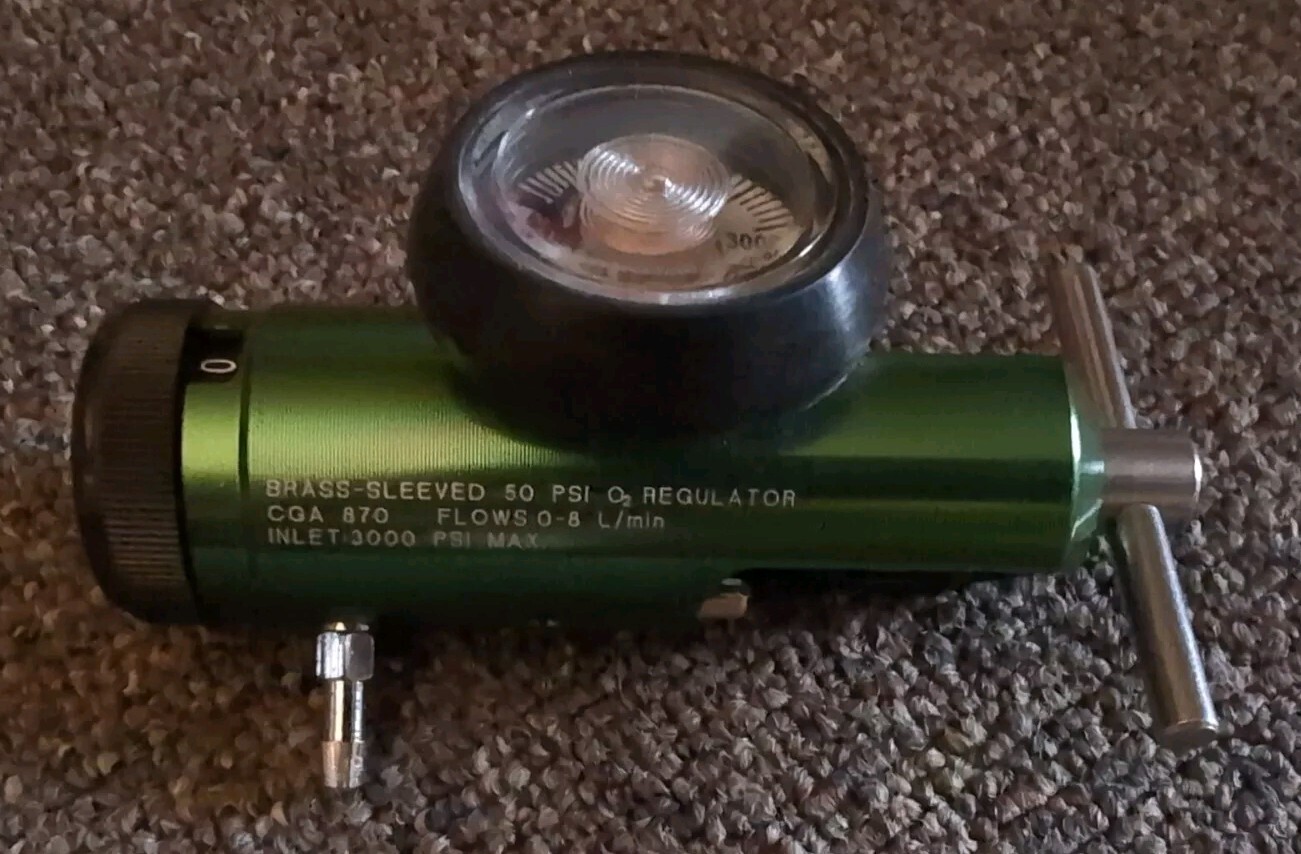 Roscoe Medical RMI-08MINI Oxygen Tank Regulator, 0-8 LPM, CGA-870