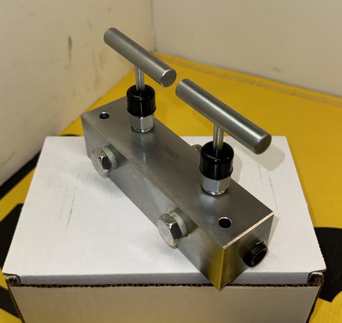 Same Specs As Enerpac AM21 Split Flow Hydraulic Manifold 2 Needle Valve Ports