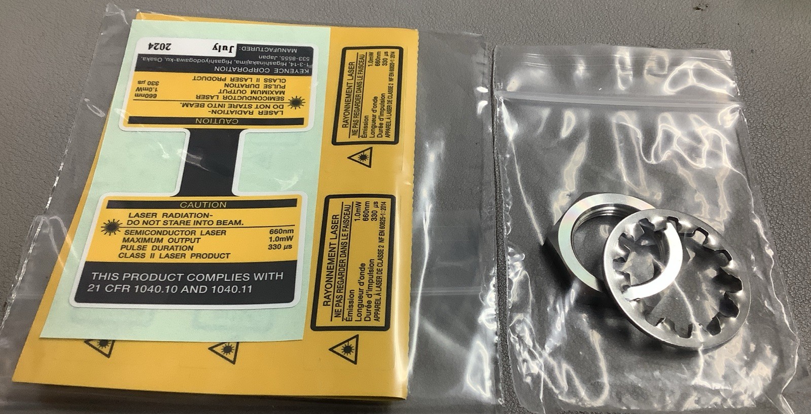 Keyence Self-contained CMOS Laser Sensor LR-ZH490CB (b448)