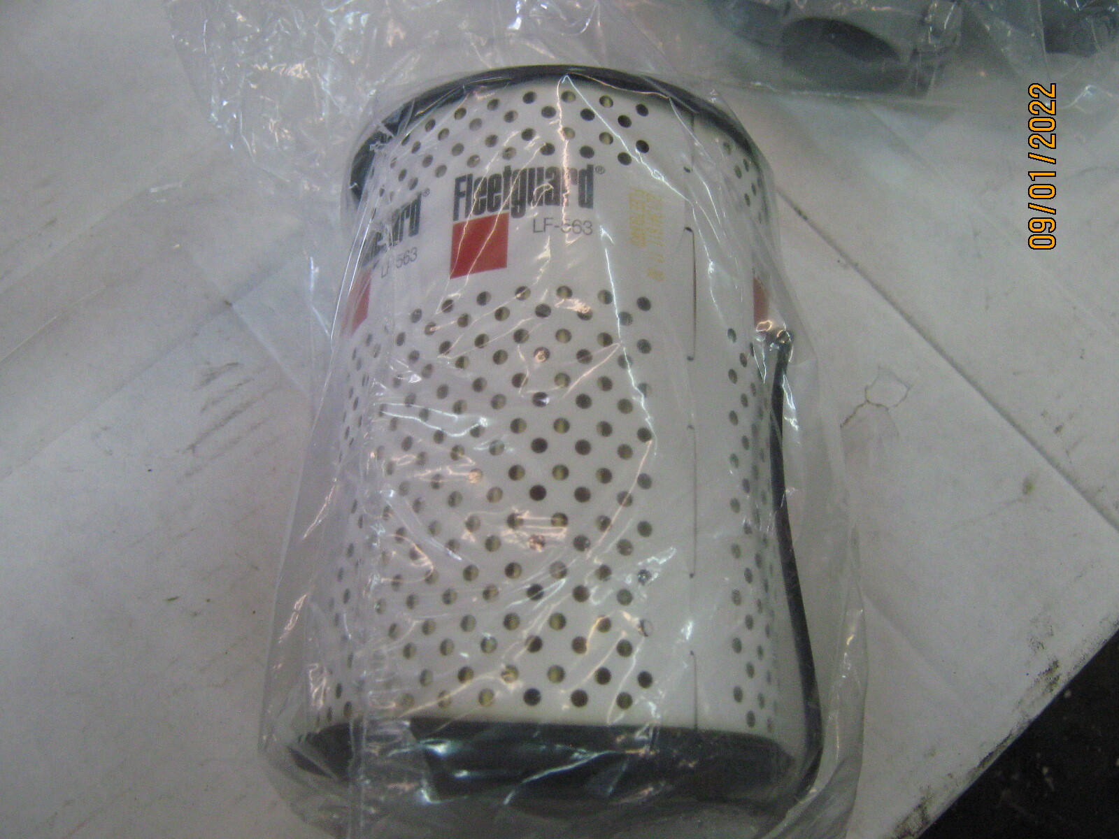 Oil Filter Fleetguard LF563 for Farmall 560,656 and others Free Shipping