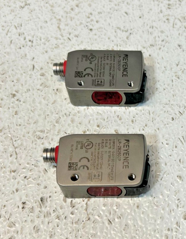Lot of 2 Keyence LR-ZB250CP Sensors