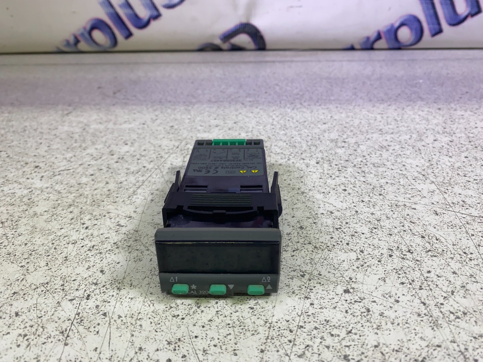 CAL Controls 3200 Temperature Controller