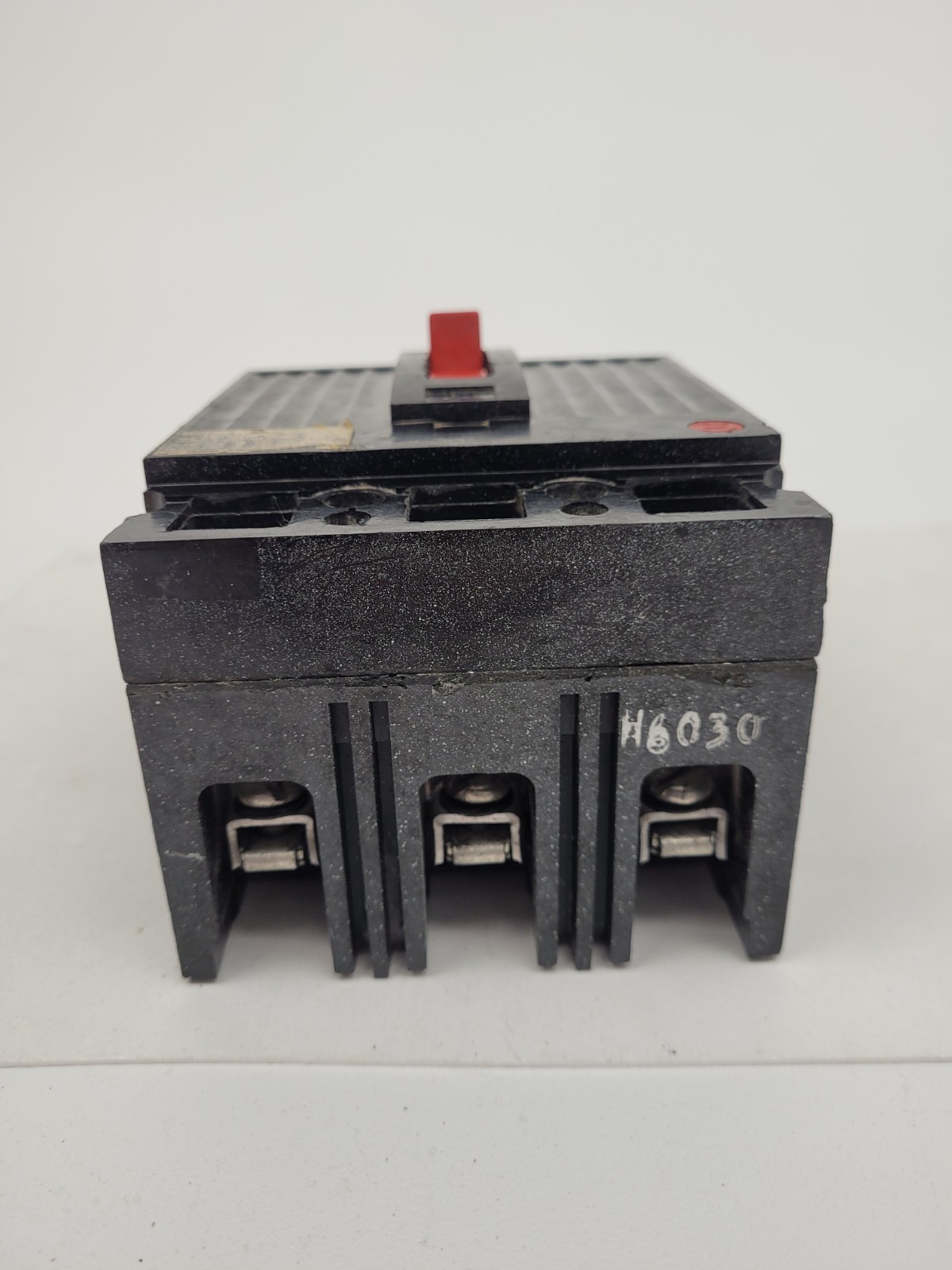 THED136030 General Electric 30 Amp 600VAC Circuit Breaker – Next Day Option