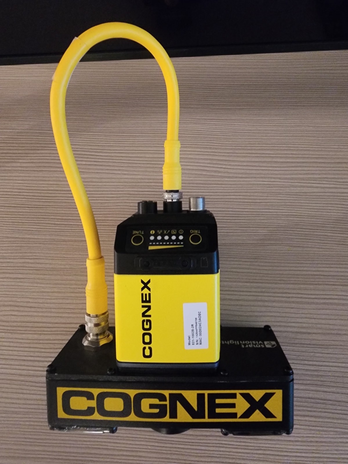 Cognex Industrial Wired Barcode Scanner / Vision Sensor with Yellow Cable