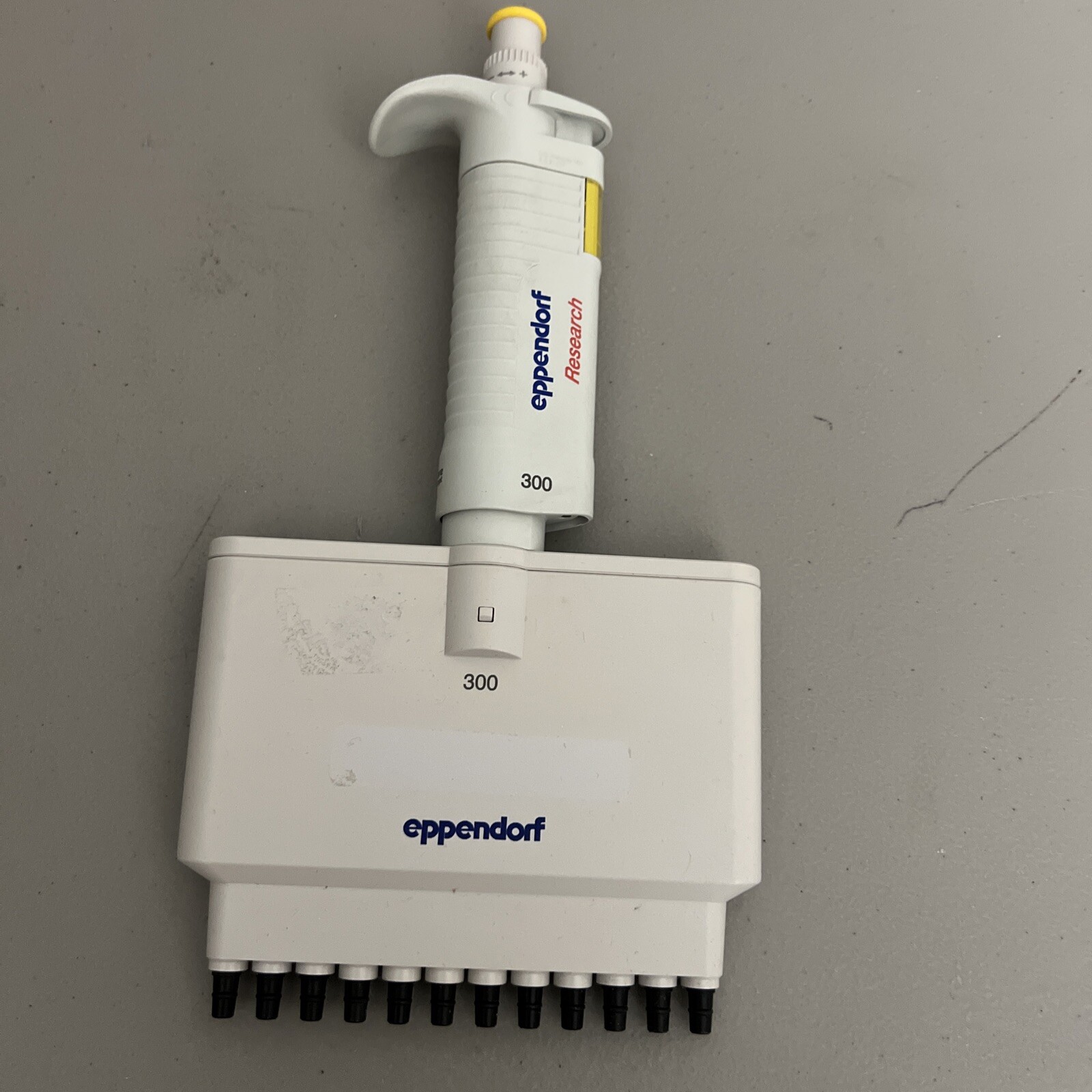 NICE Eppendorf Research 12-Channel Pipette 300 30-300 uL Pipetman