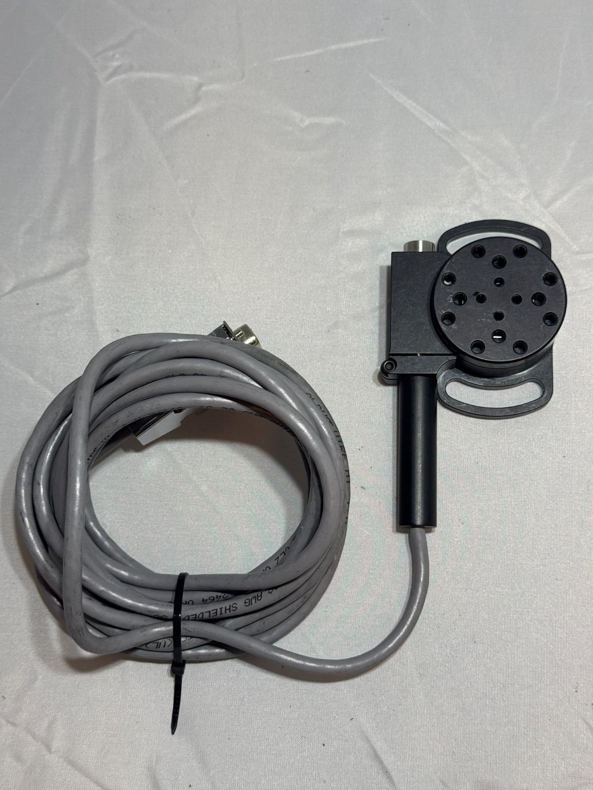 Thorlabs CR1/M-Z7 – Motorized Continuous Rotation Stage