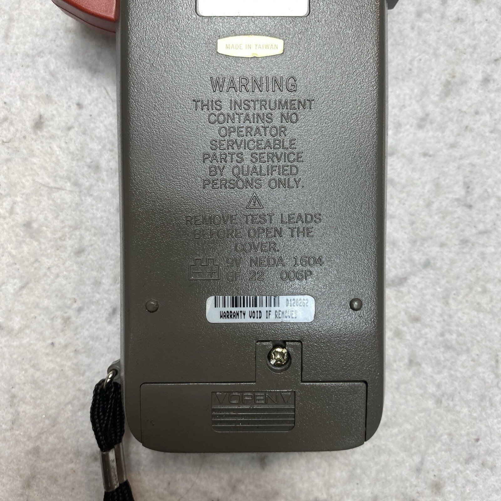 Extech Instruments Cat III DC Clamp Meter With Case No 30299 600V AC