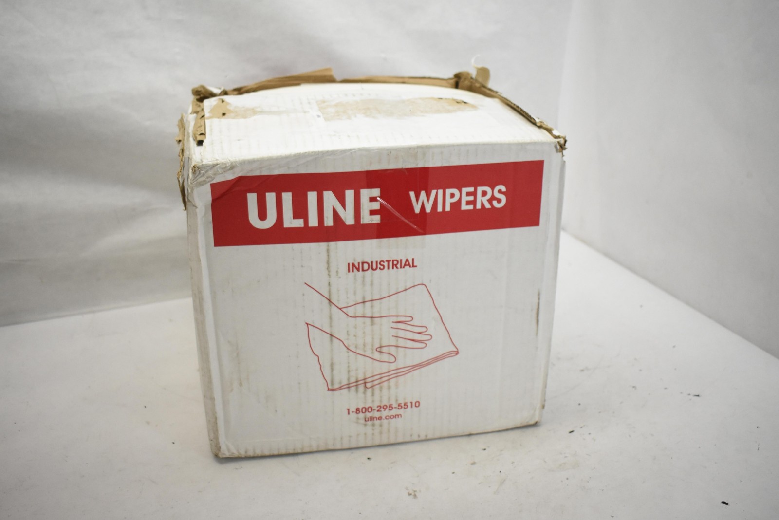 Uline Industrial Wipers Roll S-21157 12 x 13 White 750 Sheets Shop Towels Refill