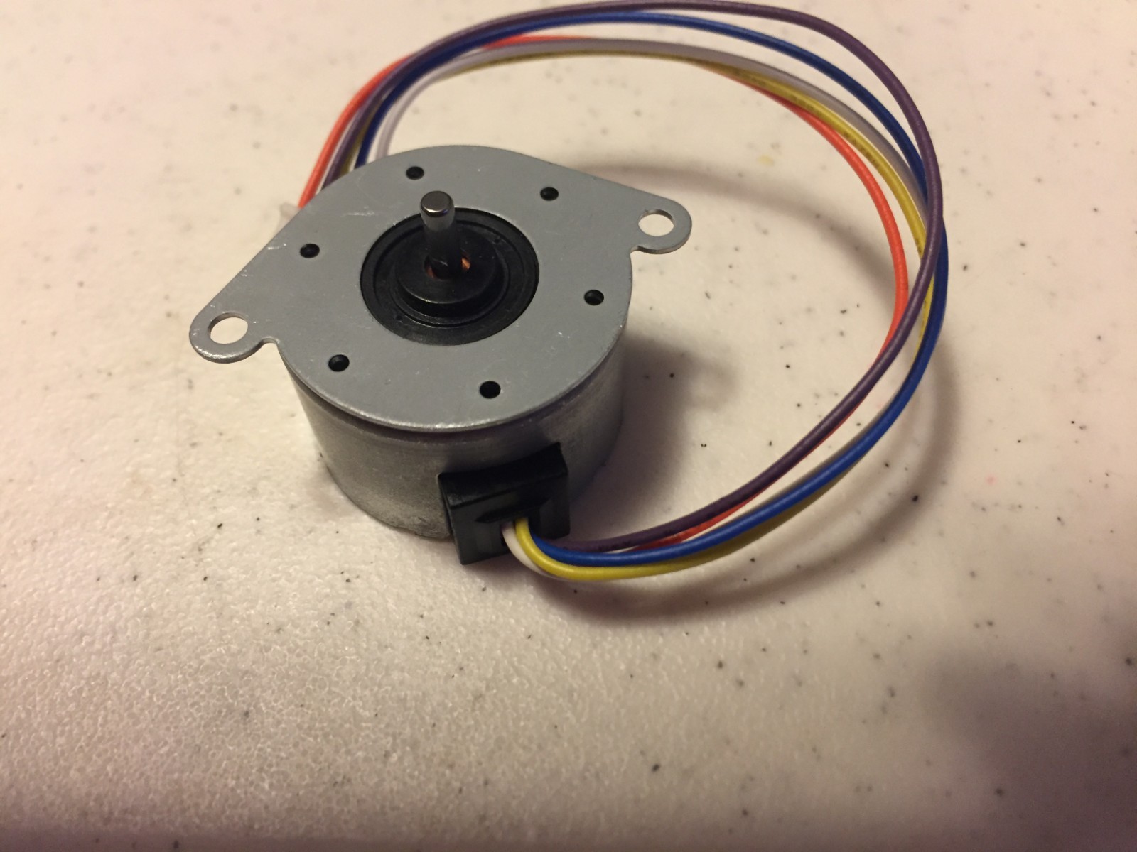UNIPOLAR STEPPER MOTOR 120ohms 7.5deg 29STP5