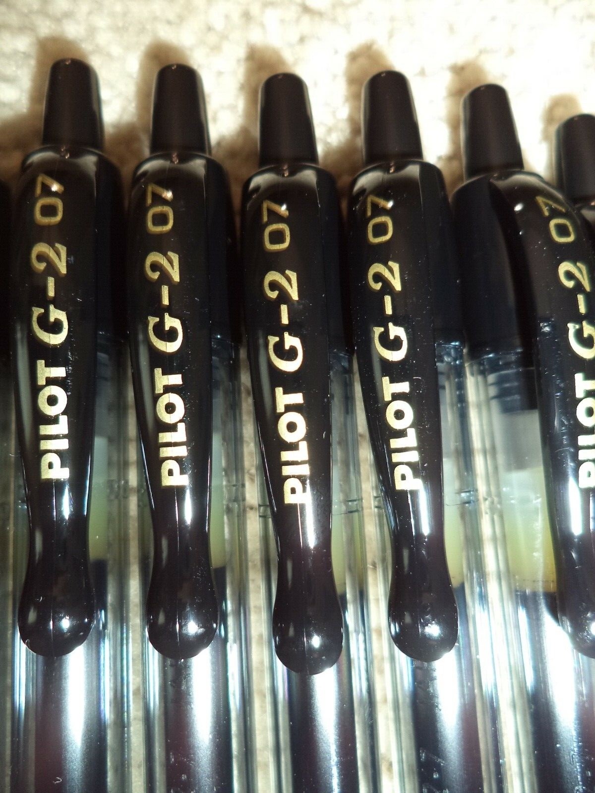 12 Pilot G-2 Retractable Gel ROLLER Pens Fine Point 0.7mm BLACK 31136 31020 10%