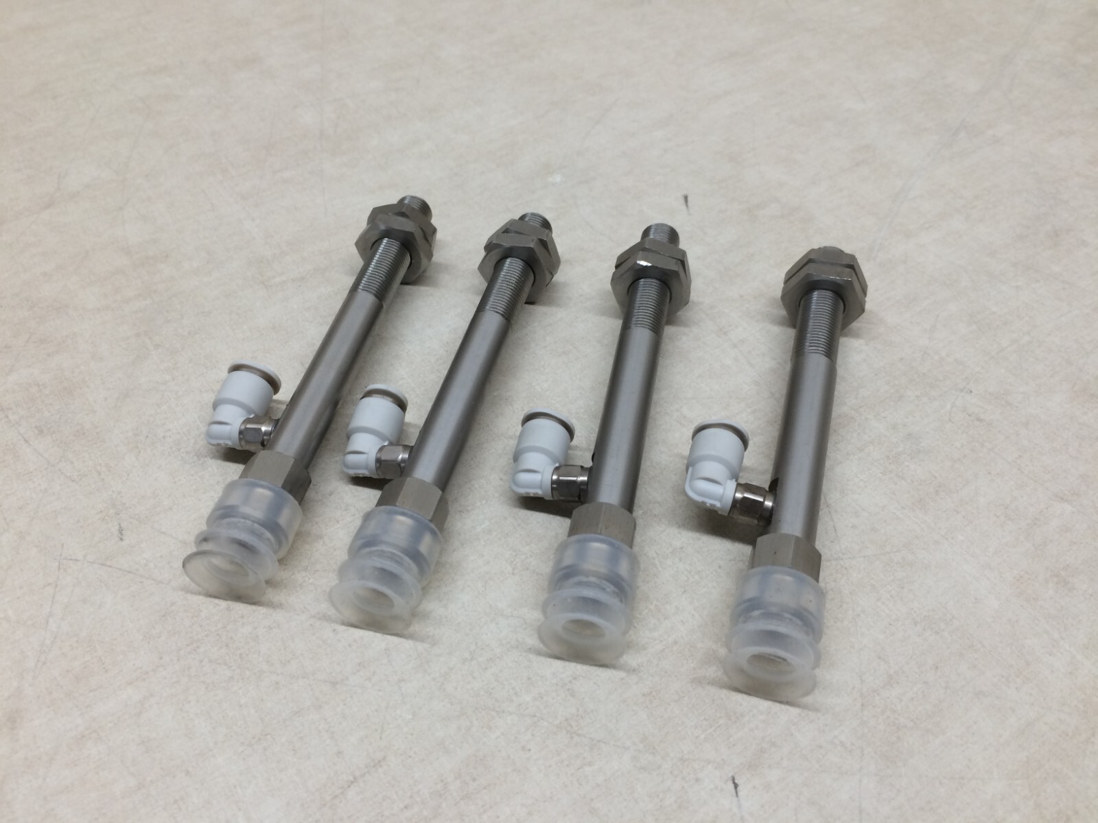 Lot of 4 Airtac Vacuum Lifting Suction Cup Pneumatic Air 6