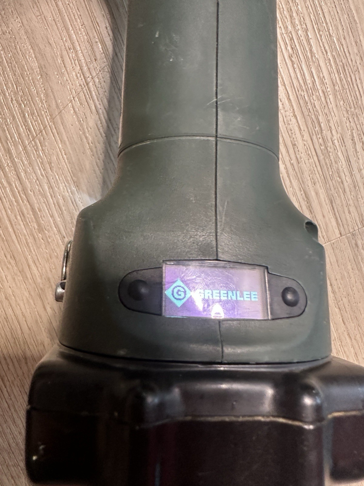Greenlee Gator Cable Cutter ES32X W/Battery Pre-owned Very NICE SHEARS!